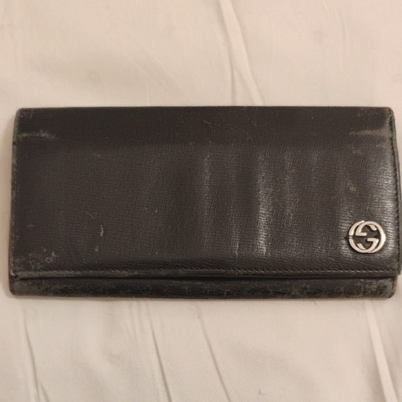Gucci Handbags - Gucci Black Leather Wallet
